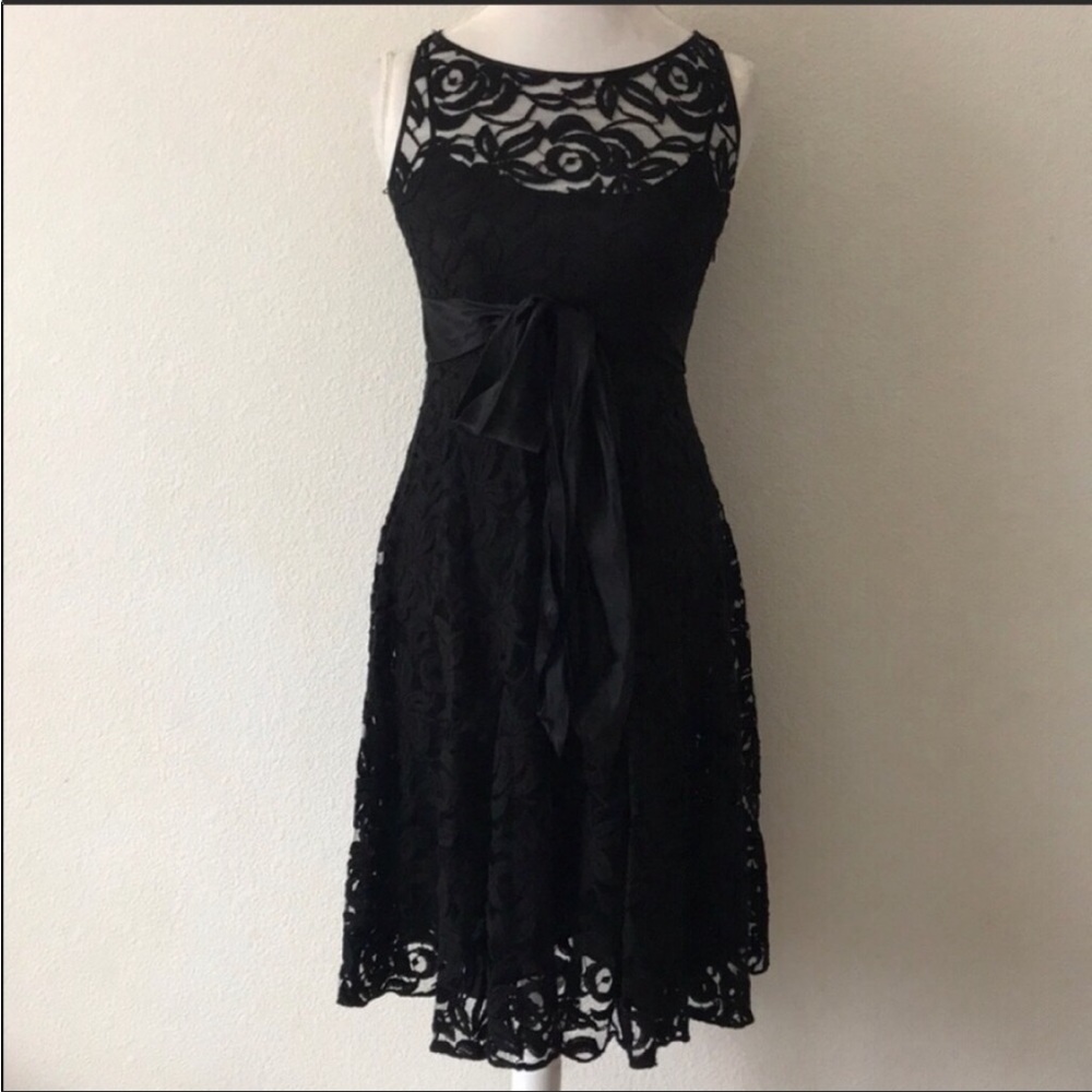 Adrianna Papell Sleeveless Lace Tie Waist Dress